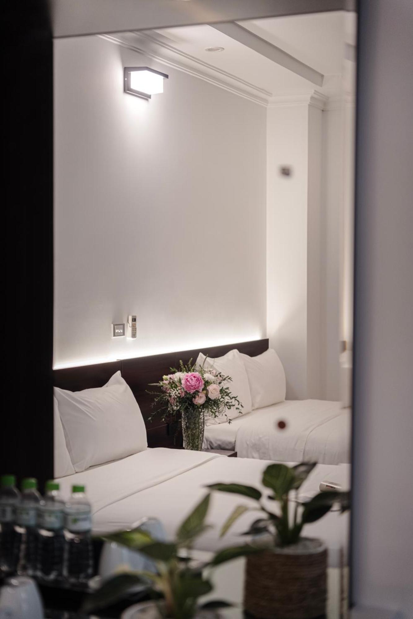 그레이스 호텔 Grace Hotel & Residence ハノイ市 エクステリア 写真